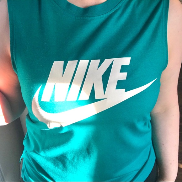 NIKE - Turquoise Tank Top - Picture 6 of 7
